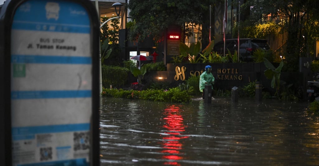 Penyakit & Masalah Kesehatan Akibat Banjir Dan Cara Mencegahnya