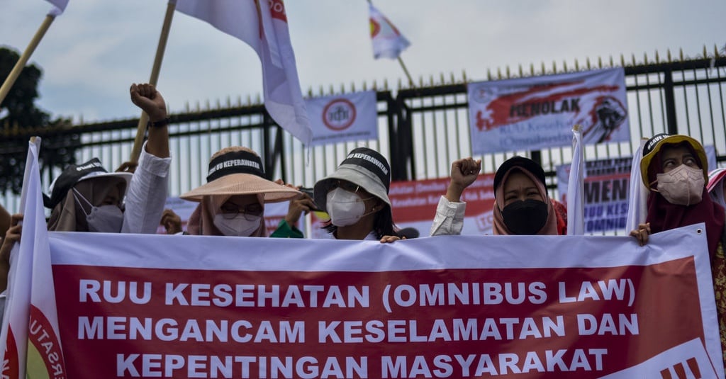 DPR Resmi Serahkan Draf Omnibus Law RUU Kesehatan ke Pemerintah