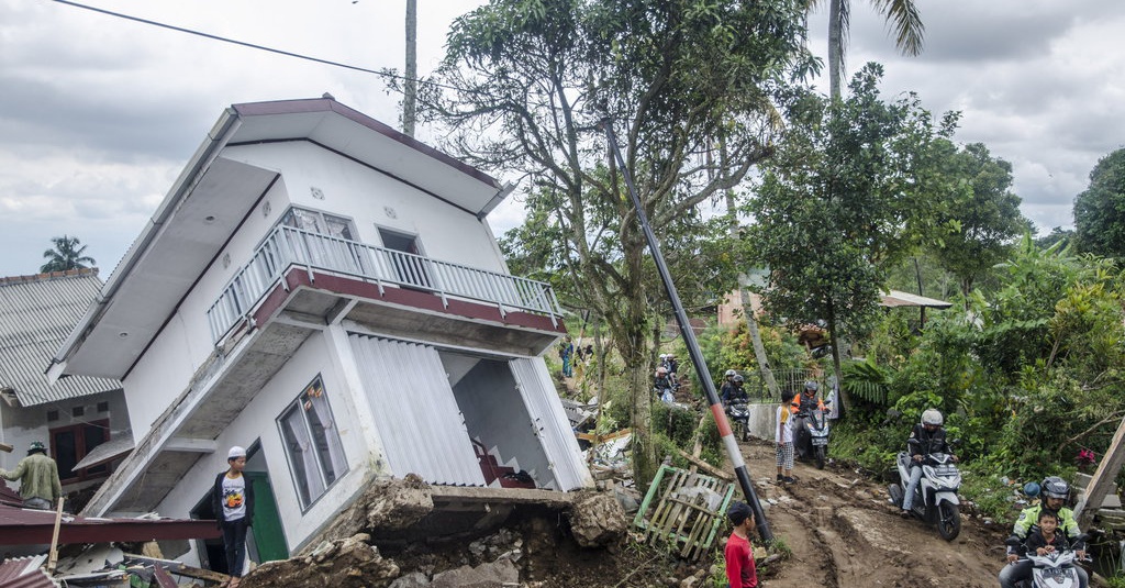 63.229 Rumah Rusak di 16 Kecamatan