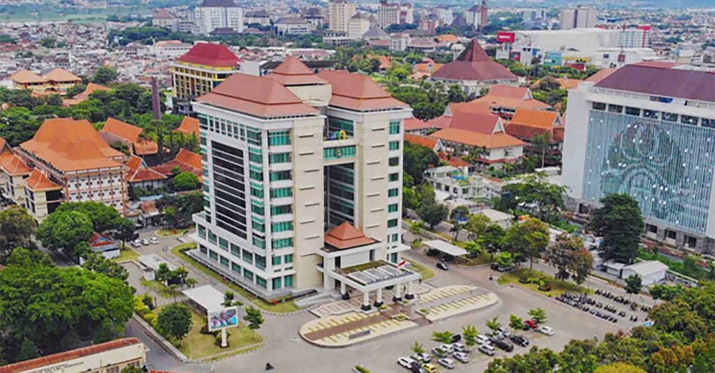 Lirik Mars UM dan Hymne Universitas Negeri Malang