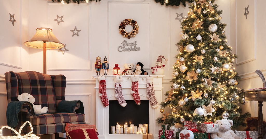 Lirik Lagu Natal "Alam Raya Berkumandang"