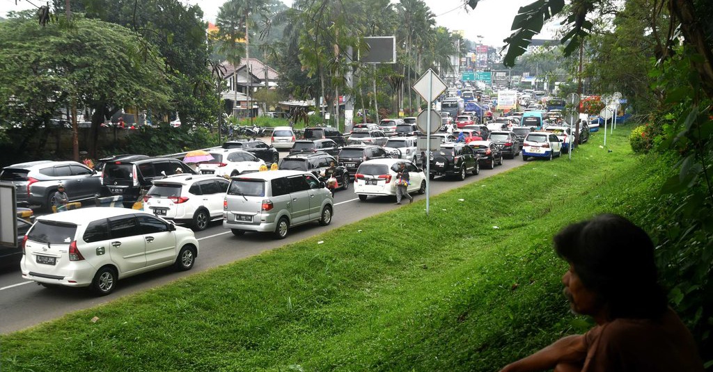 Pekan Nataru, Polisi Terapkan Sistem Lawan Arus ke Puncak Bogor