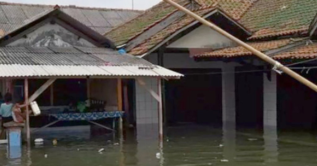 Banjir Rob Melanda Dua Desa di Pesisir Utara Subang Jabar