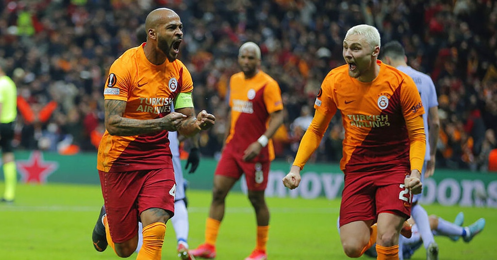 Fenerbahce vs Galatasaray Live Stream, Predictions & Tips
