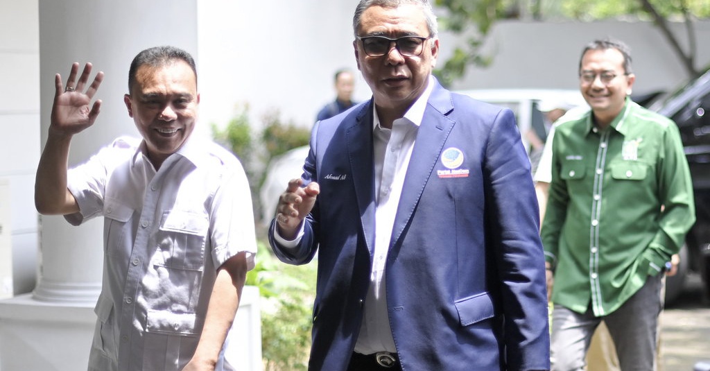 "Nasdem Masih Partai Pemerintah & Anies Bukan Antitesa Jokowi"