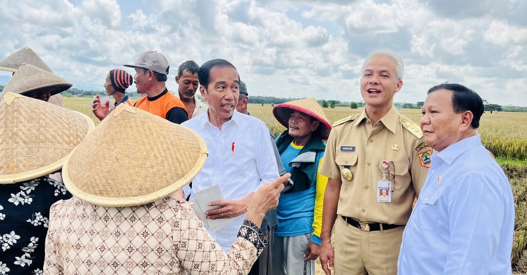 Jokowi Bagi-Bagi 1.043 Sertifikat Tanah untuk Warga Blora