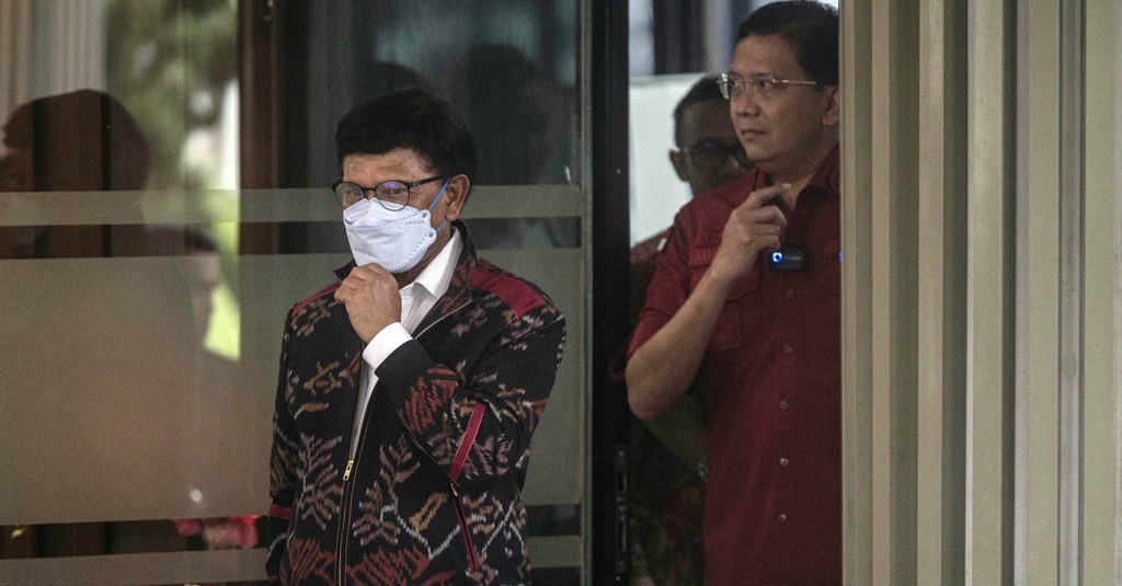 Jokowi Belum Pikirkan Posisi Menkominfo Pengganti Johnny G Plate