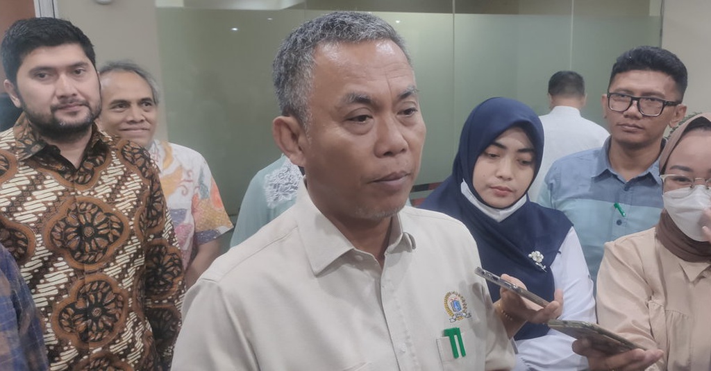 Prasetyo Edi Lantik Bastian Simanjuntak jadi Anggota DPRD DKI