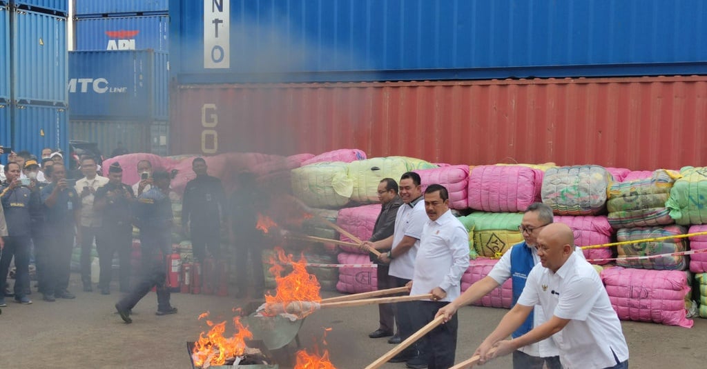 Soal Baju Bekas Impor, Mendag Minta Aparat Perketat Pengawasan