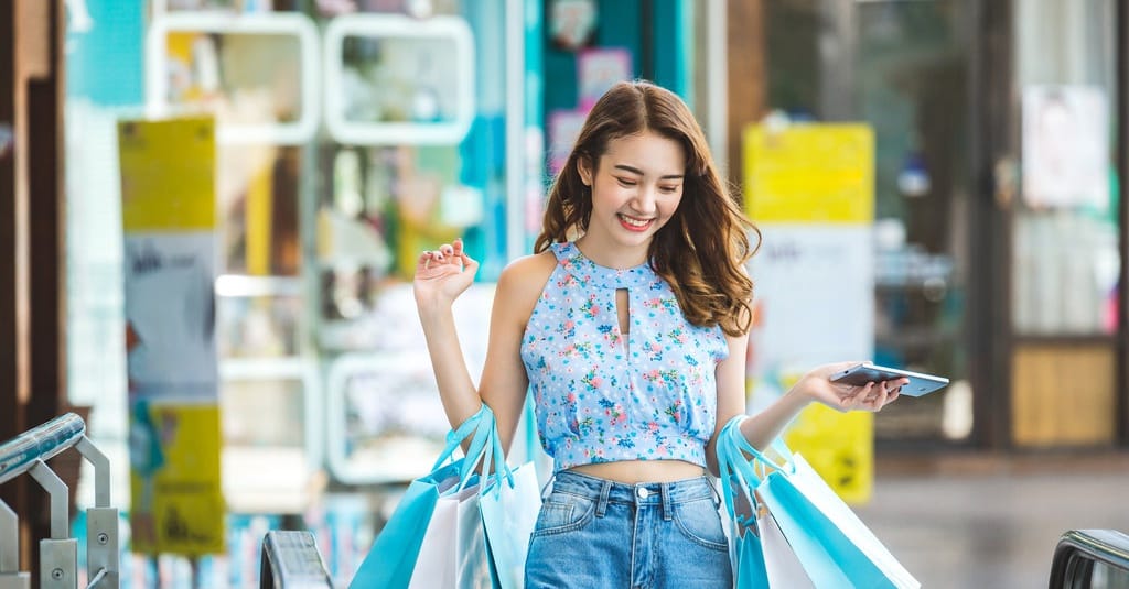 6 Tips Memakai Crop Top Agar Tampil Elegan