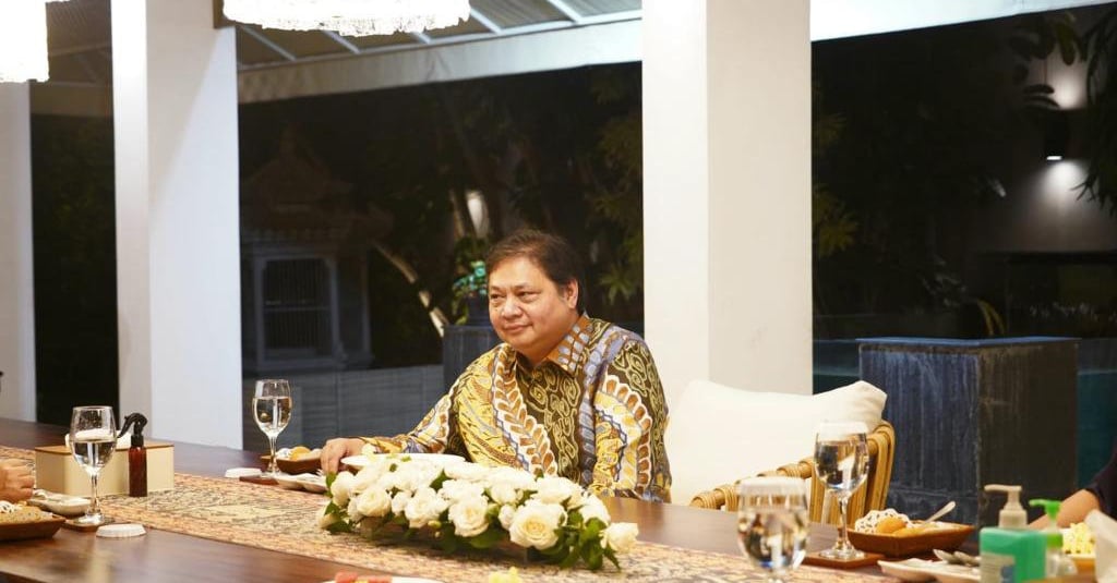 Demokrat & Golkar di Posisi Berbeda