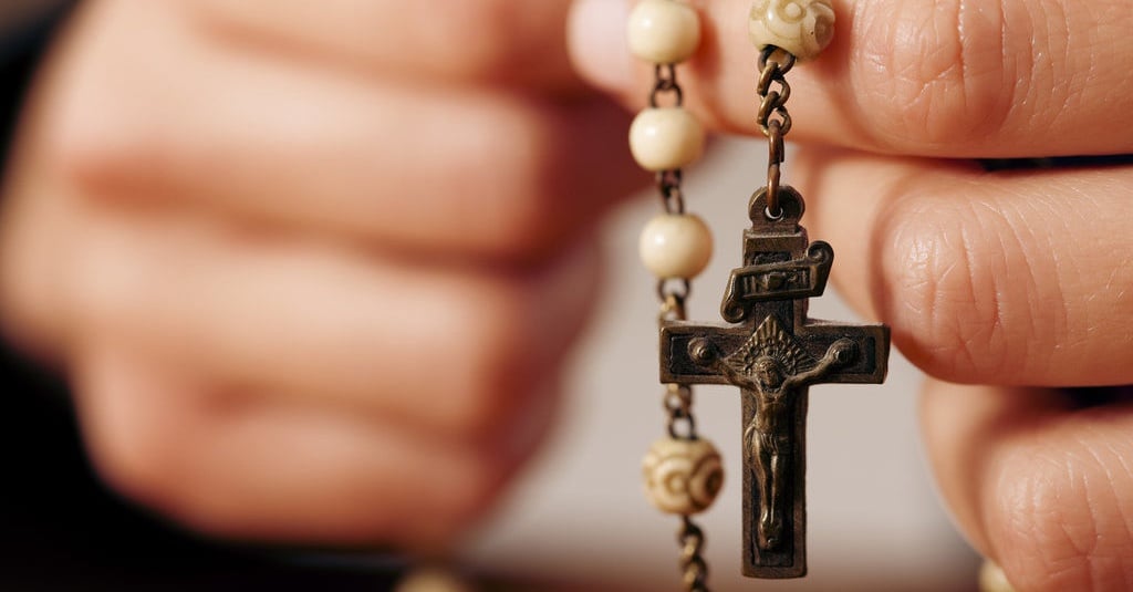 Urutan Doa Rosario yang Lengkap dan Benar, Umat Katolik Wajib Tahu