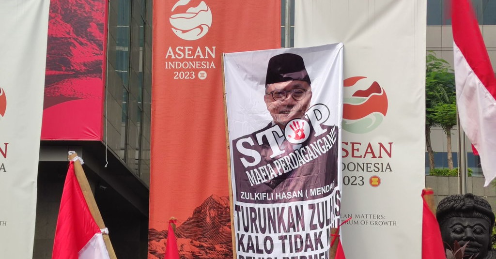 Pedagang Pakaian Bekas Geruduk Kemendag, Ini Isi Tuntutannya