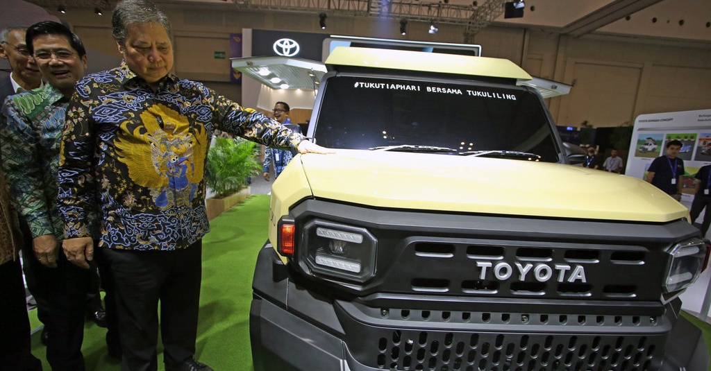 Airlangga Ungkap Industri Otomotif Jadi Tulang Punggung Ekonomi