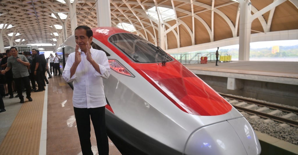 Pembangunan Kereta Jakarta-Surabaya Tergantung Studi