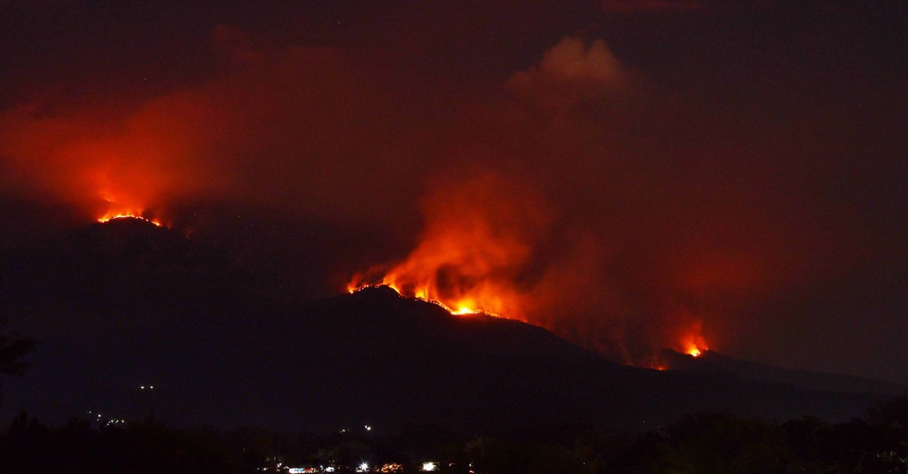 Update Kebakaran Gunung Lawu Hari Ini Dan Situasi Terkininya