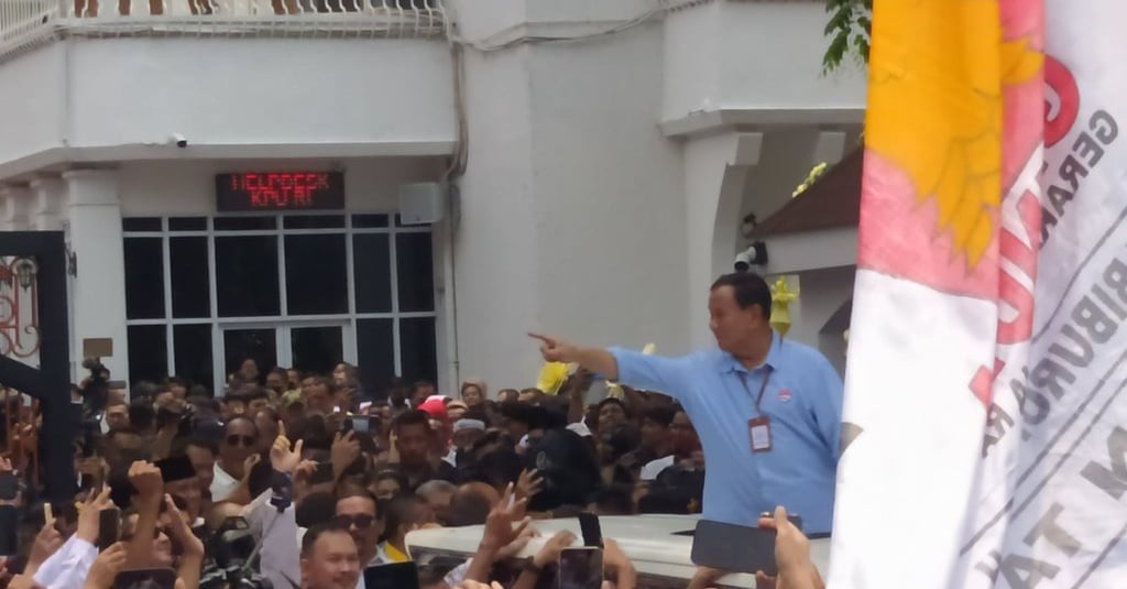 Prabowo Tak Satu Mobil dengan Gibran saat Tinggalkan Gedung KPU