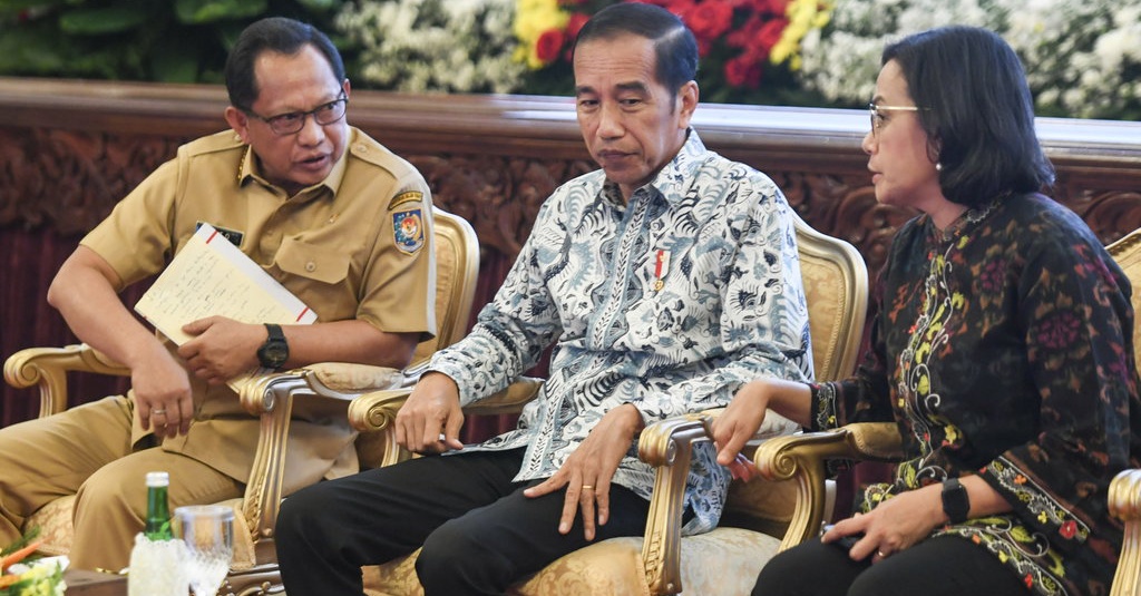 Soal Baliho Ganjar Dicabut, Jokowi Singgung Netralitas Pemilu