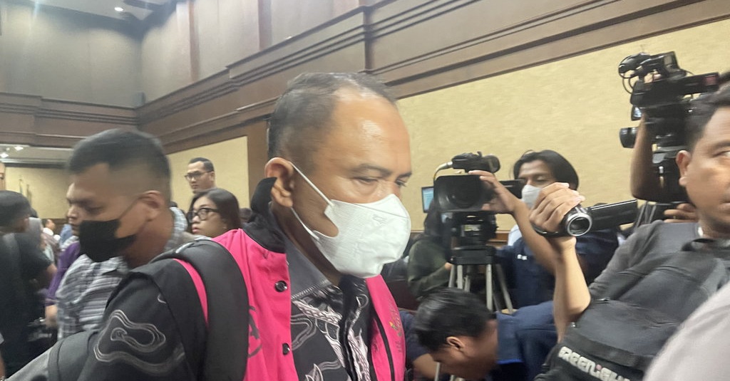 Irwan Hermawan Divonis 12 Tahun Penjara Kasus Korupsi BTS 4G