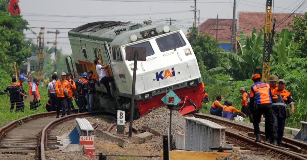 Evakuasi KA Pandalungan Rampung, Jalur Kereta Bisa Dilewati