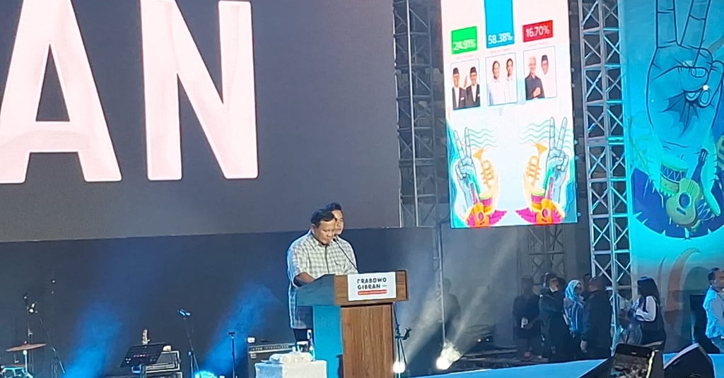 Prabowo-Gibran Tiba di Istora Senayan, Disambut Meriah Pendukung