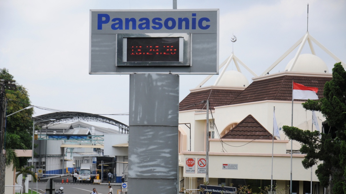 PHK Toshiba dan Panasonic, Perjuangan Dua Raksasa untuk Hidup PHK Toshiba dan Panasonic, Perjuangan Dua Raksasa untuk Hidup