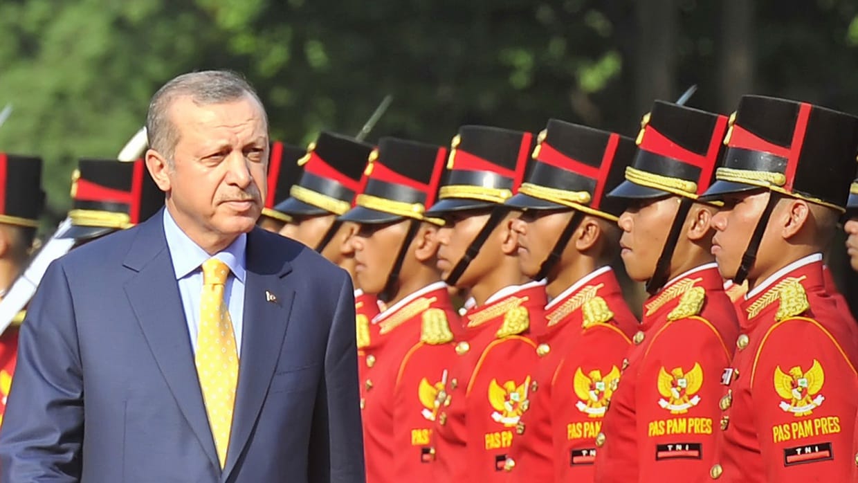 Erdogan: Negara Harus Berjarak dengan Semua Agama! Erdogan: Negara Harus Berjarak dengan Semua Agama!