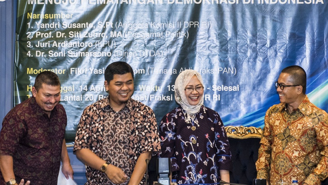 Pengamat: Revisi UU Pilkada Tangkal Politisi Pengamat: Revisi UU Pilkada Tangkal Politisi