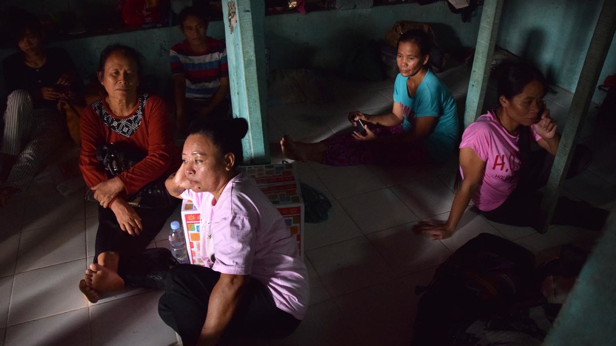 Mereka Pekerja, Bukan Budak Mereka Pekerja, Bukan Budak