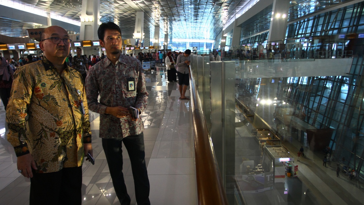 Genangan Air Ganggu Kenyamanan Terminal 3 Genangan Air Ganggu Kenyamanan Terminal 3