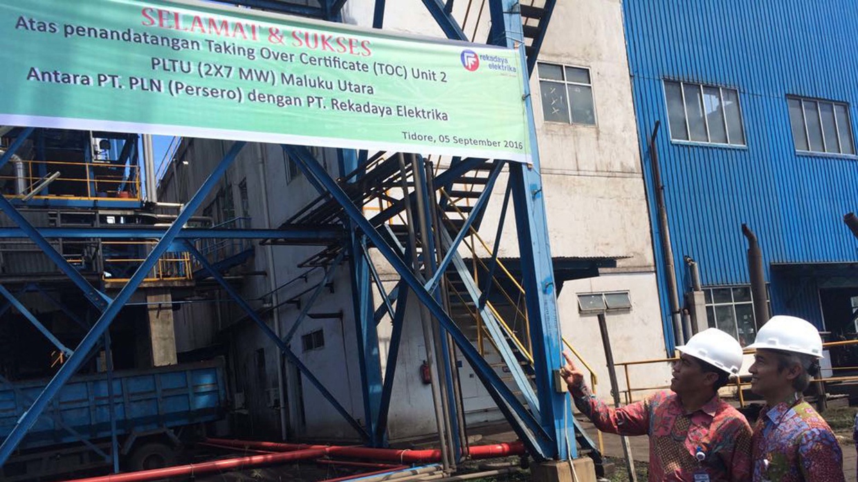 Jokowi Lanjutkan Proyek Pembangkit Listrik Mangkrak era SBY Jokowi Lanjutkan Proyek Pembangkit Listrik Mangkrak era SBY