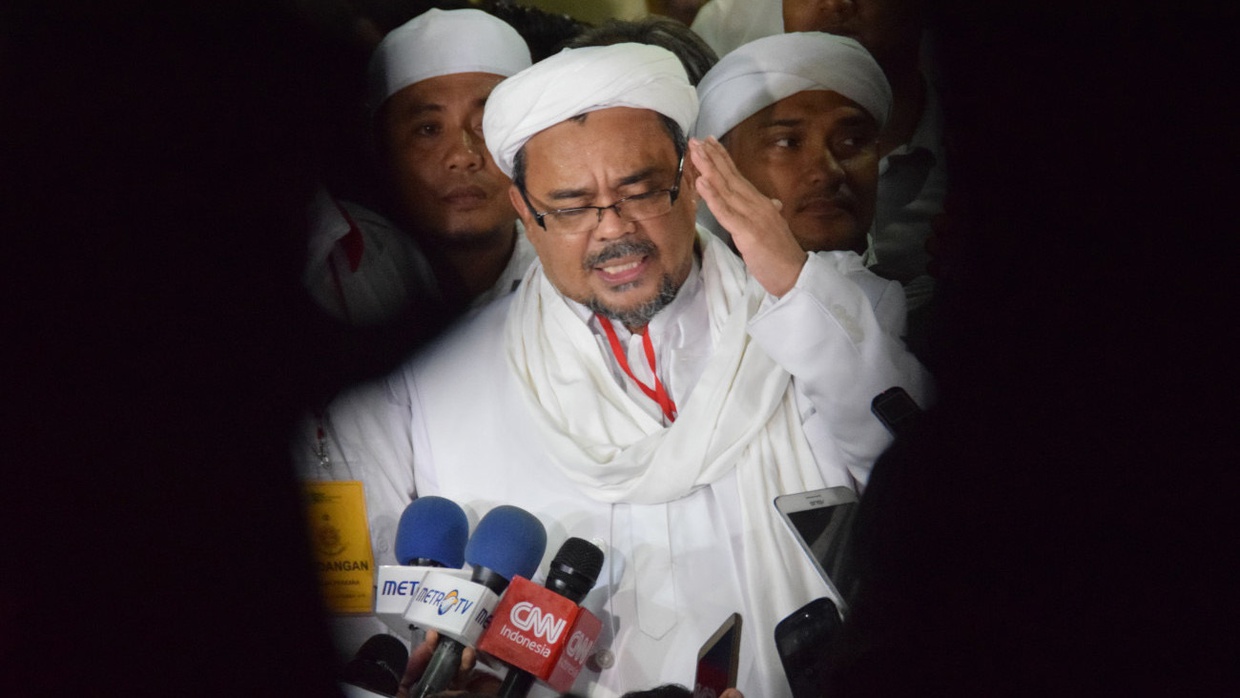 FPI dan GNPF Jemput Habib Rizieq Agar Bisa Hadir dalam Reuni 212 FPI dan GNPF Jemput Habib Rizieq Agar Bisa Hadir dalam Reuni 212