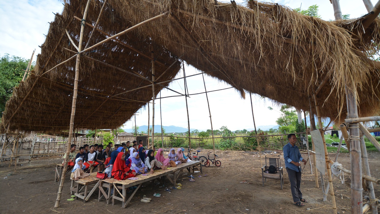 Rumah Belajar Inisiatif Masyarakat Rumah Belajar Inisiatif Masyarakat
