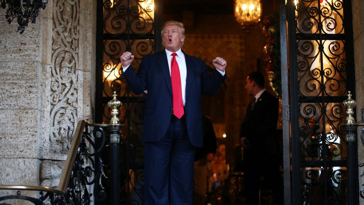 Iran Kecam Trump Terkait Larangan Visa Bagi Warga Muslim