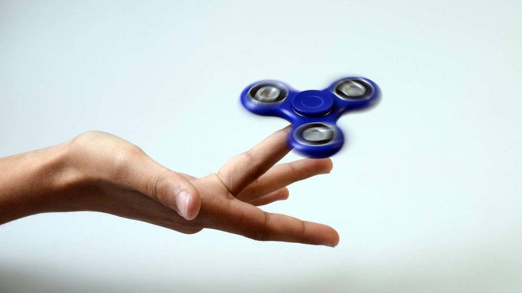 Bahaya di Balik Putaran Menyenangkan Fidget Spinner Bahaya di Balik Putaran Menyenangkan Fidget Spinner