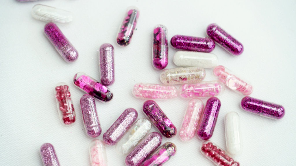 Sensasi Kapsul Glitter Vagina yang Membahayakan Perempuan Sensasi Kapsul Glitter Vagina yang Membahayakan Perempuan