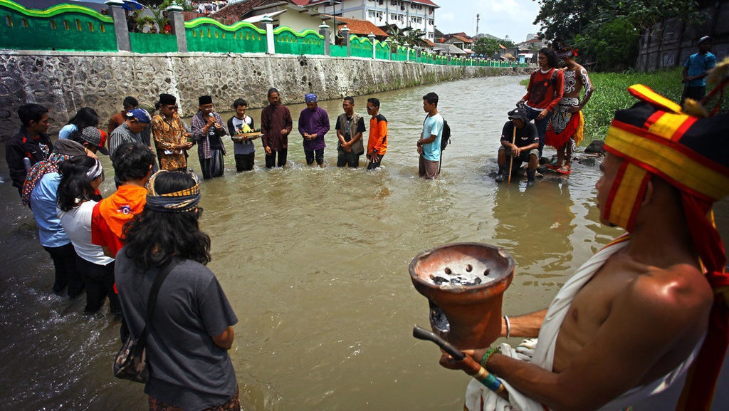 Metropolitan Yogyakarta Tumbuh di Tanah Rawan Gempa Metropolitan Yogyakarta Tumbuh di Tanah Rawan Gempa
