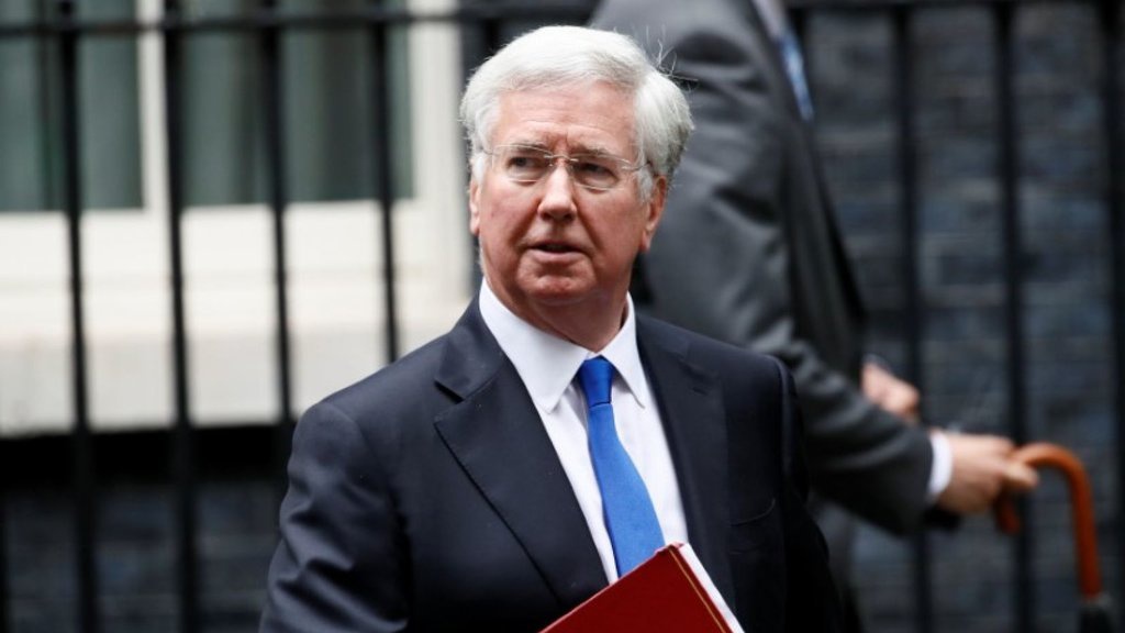 Menteri Pertahanan Inggris Michael Fallon Mengundurkan Diri Menteri Pertahanan Inggris Michael Fallon Mengundurkan Diri