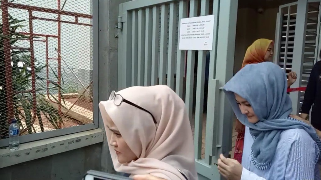 Setya Novanto Sehat Saat Dijenguk Istrinya di Rutan KPK Setya Novanto Sehat Saat Dijenguk Istrinya di Rutan KPK