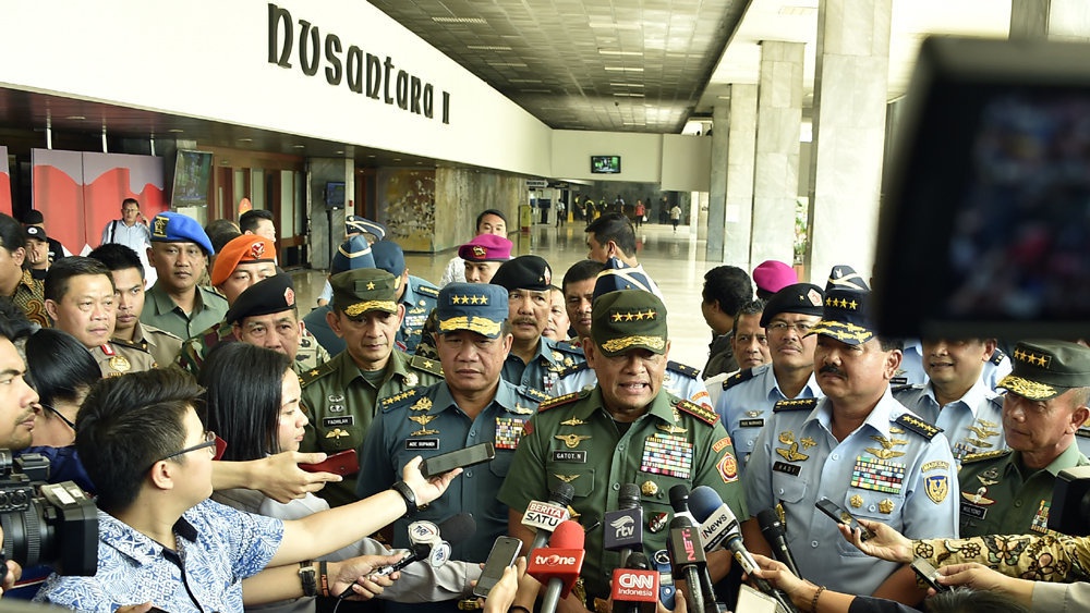 Gatot Dinilai Tak Hargai DPR Dengan Lakukan Mutasi di Masa Transisi Gatot Dinilai Tak Hargai DPR Dengan Lakukan Mutasi di Masa Transisi