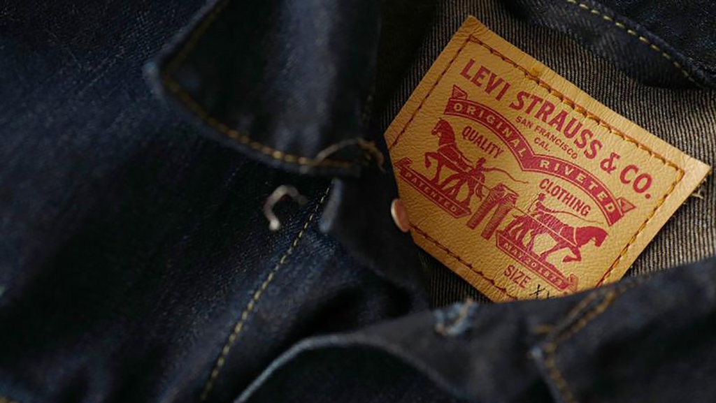 Blue Jeans: Dari Levi's Sampai Operasi Seroja Blue Jeans: Dari Levi's Sampai Operasi Seroja