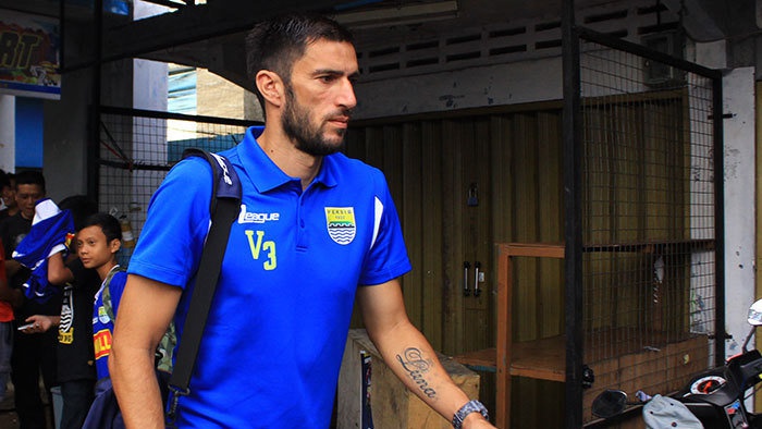 Resmi: Vladimir Vujovic Gantung Sepatu dari Sepak Bola Profesional Resmi: Vladimir Vujovic Gantung Sepatu dari Sepak Bola Profesional