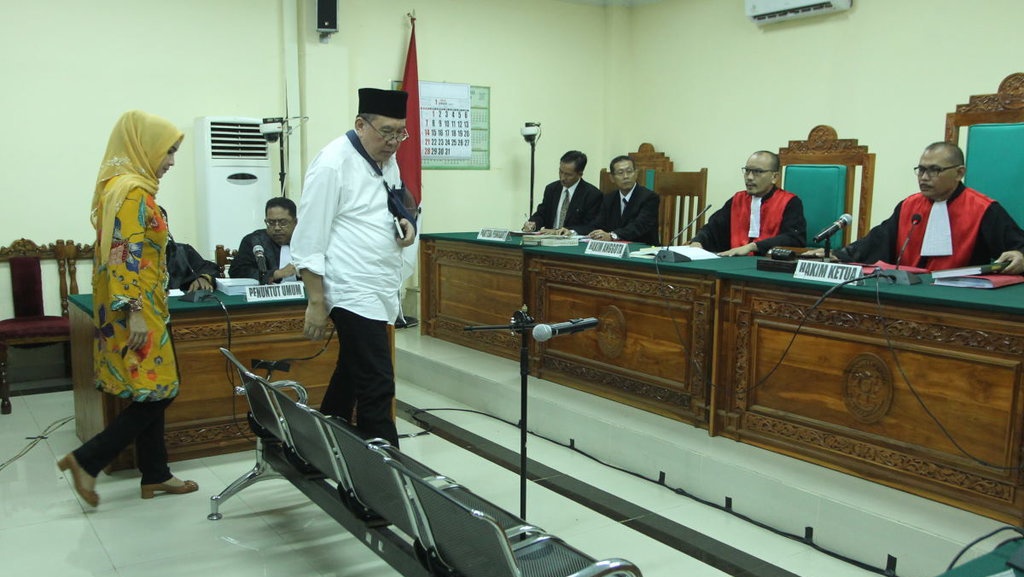 OTT Bengkulu: Pengadilan Tinggi Perberat Vonis Ridwan Mukti OTT Bengkulu: Pengadilan Tinggi Perberat Vonis Ridwan Mukti