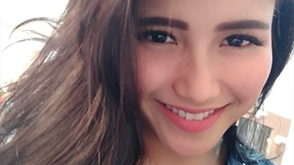 Ayu Ting Ting Tunda Konser Tunggal karena Virus Corona Ayu Ting Ting Tunda Konser Tunggal karena Virus Corona
