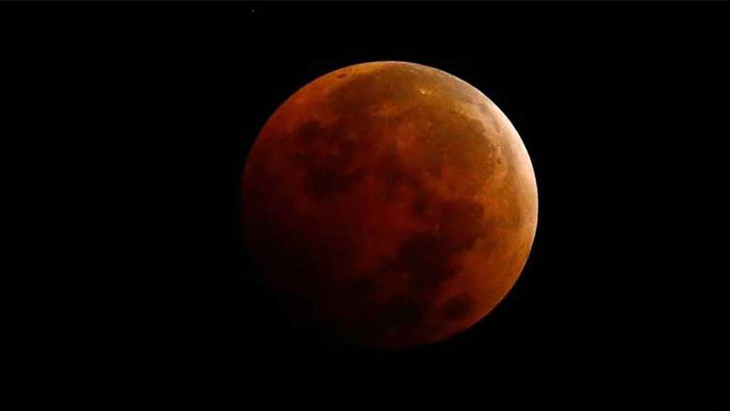 Gerhana Bulan Total-Blue Moon 31 Januari Tampak Jelas di Indonesia Gerhana Bulan Total-Blue Moon 31 Januari Tampak Jelas di Indonesia