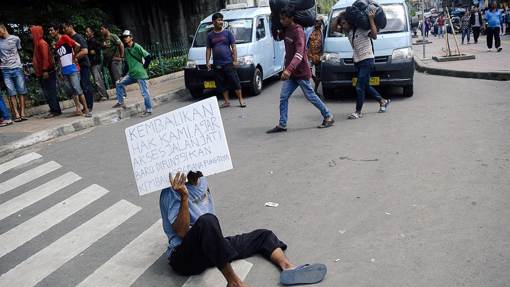 Anies Mempertanyakan Alasan Tuntutan Jalan Jati Baru Raya Dibuka Anies Mempertanyakan Alasan Tuntutan Jalan Jati Baru Raya Dibuka