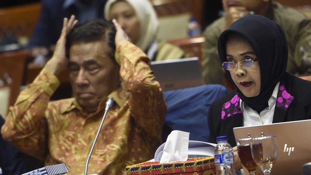 Jokowi Ingin Pembahasan RUU KUHP Dipercepat Jokowi Ingin Pembahasan RUU KUHP Dipercepat