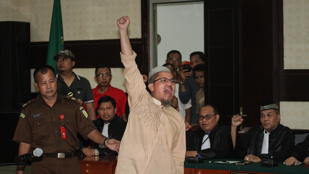 Ke Mana Jonru Ginting akan Berlabuh Usai Bebas dari Penjara? Ke Mana Jonru Ginting akan Berlabuh Usai Bebas dari Penjara?