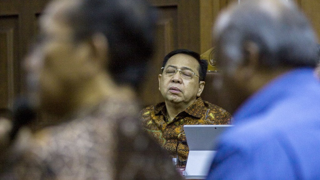 Setya Novanto Bantah Pakai Infus Anak Saat Dirawat di RS Medika Setya Novanto Bantah Pakai Infus Anak Saat Dirawat di RS Medika