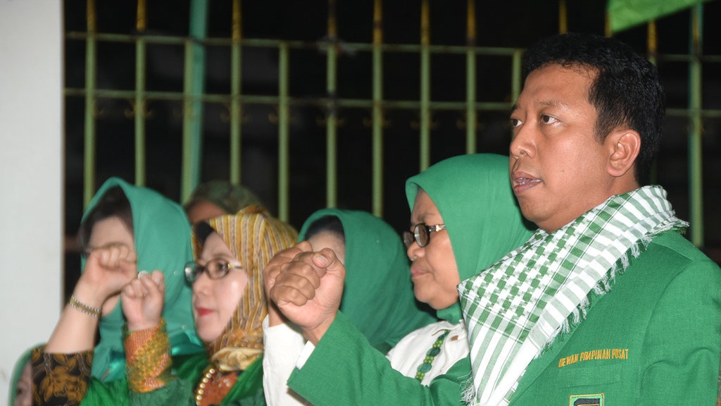 PPP Membuka Pendaftaran Bakal Calon Legislatif Pemilu 2019 PPP Membuka Pendaftaran Bakal Calon Legislatif Pemilu 2019